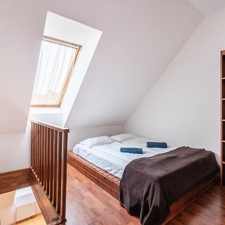 Beautiful Apartment With Ac Budapest Exteriör bild